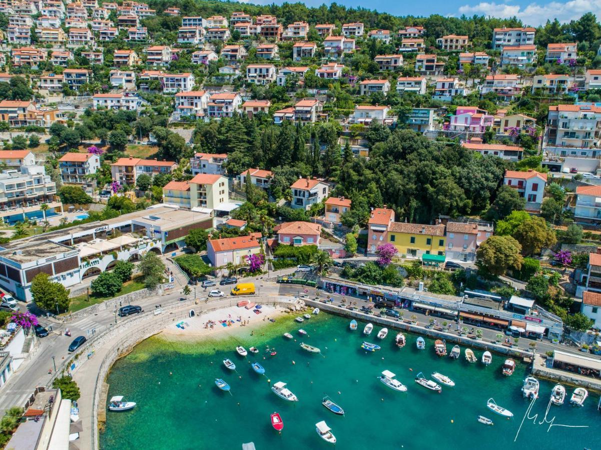 Apartment Suzie Q - Intermezzo With Sea View Rabac Exterior photo