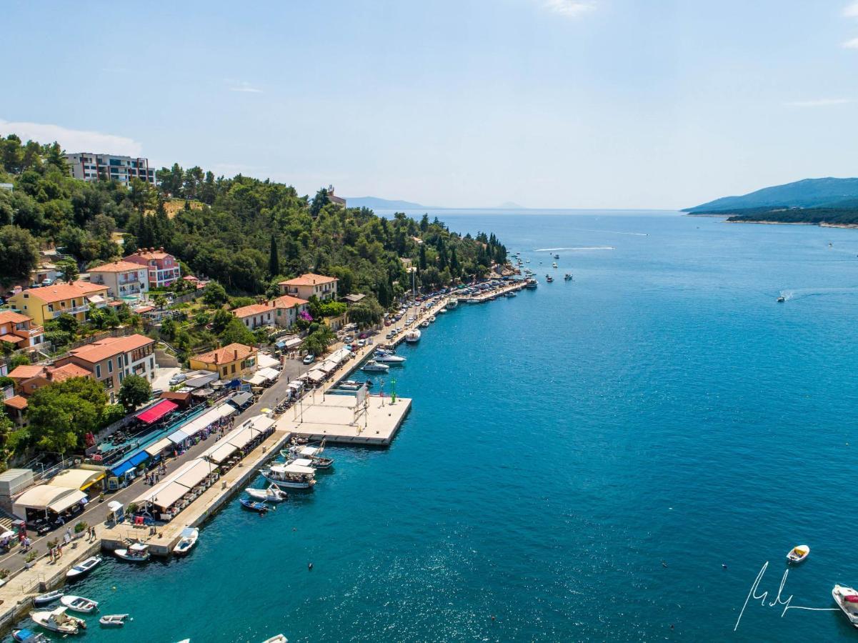Apartment Suzie Q - Intermezzo With Sea View Rabac Exterior photo